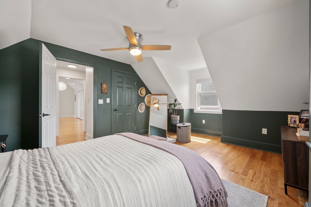 62 Park Ave, Winthrop