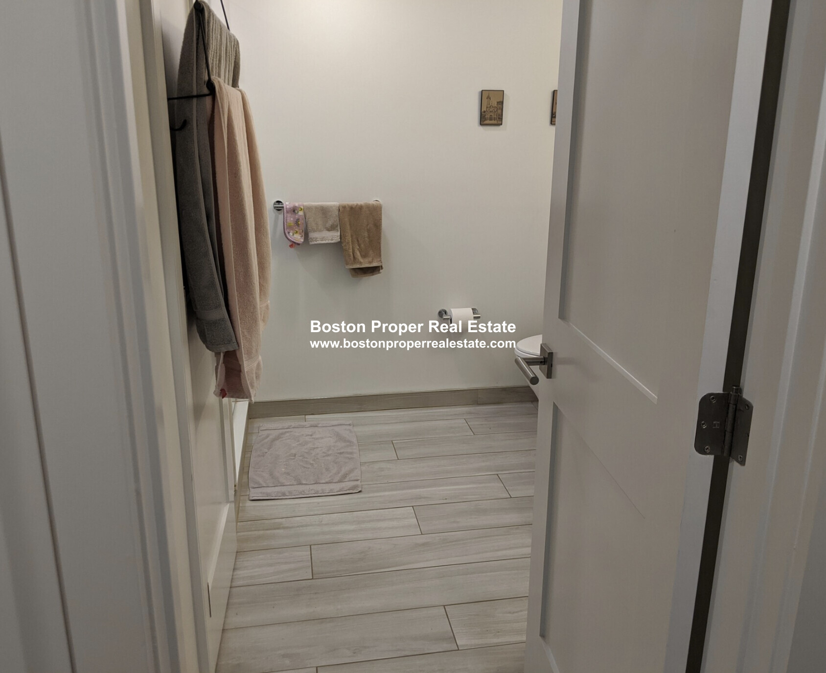 11 Ridgeway Ln, Beacon Hill