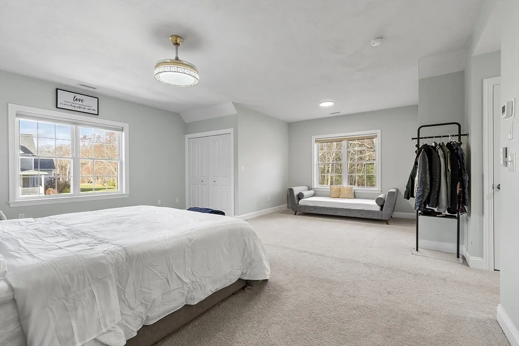 27 Spring Rd, Westborough
