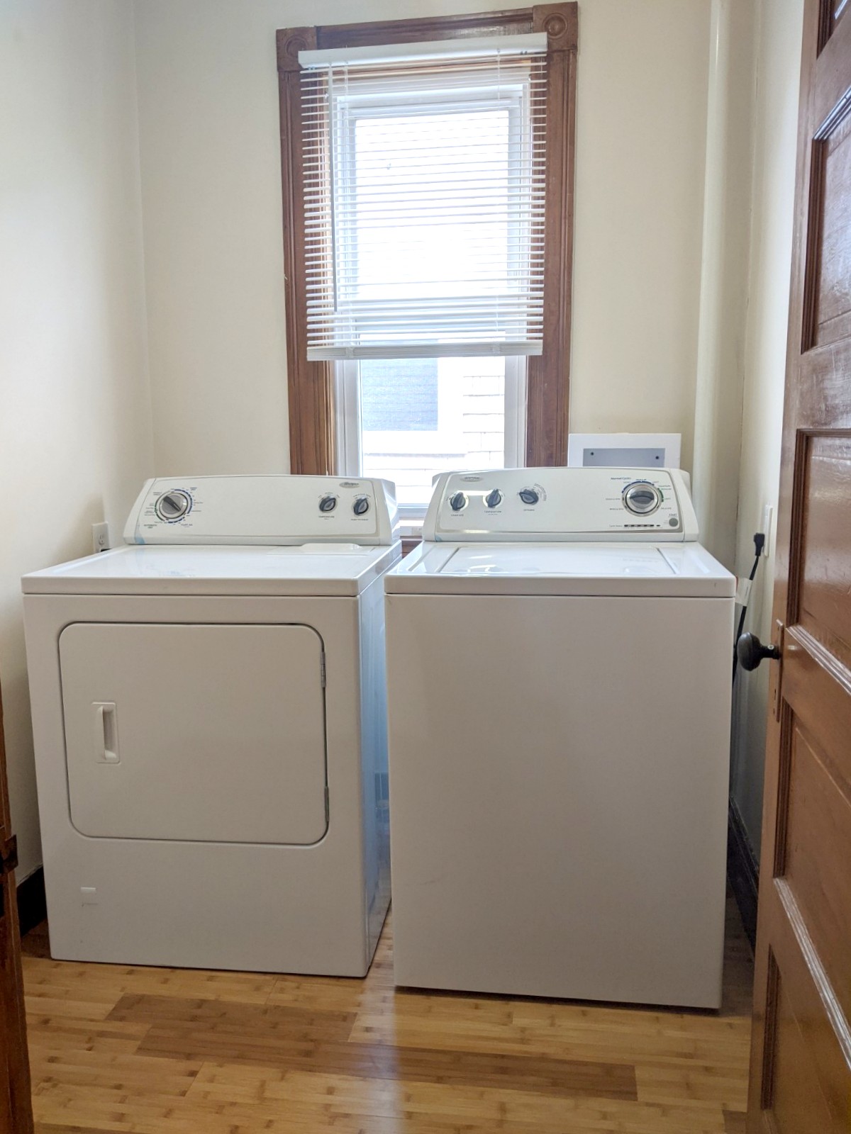 9 Belknap St, West Somerville