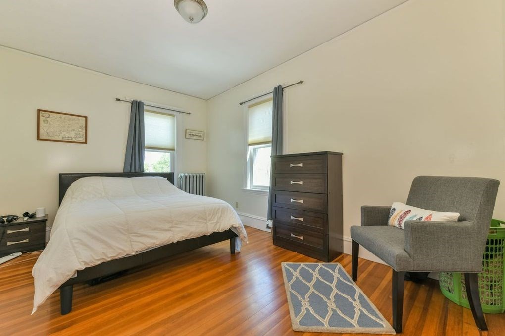 11 Parkton Rd, Jamaica Plain