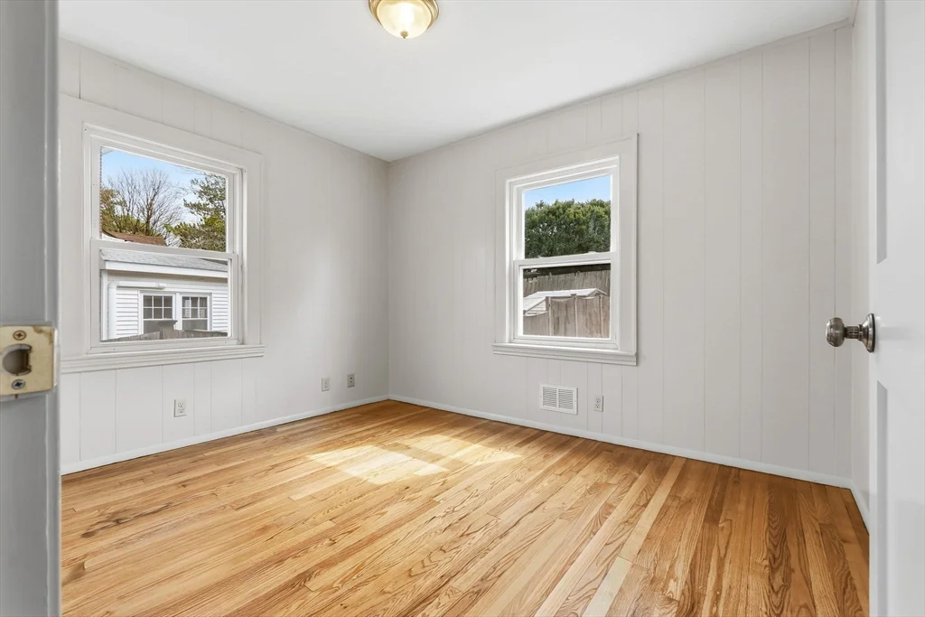 324 Lowel St, Peabody