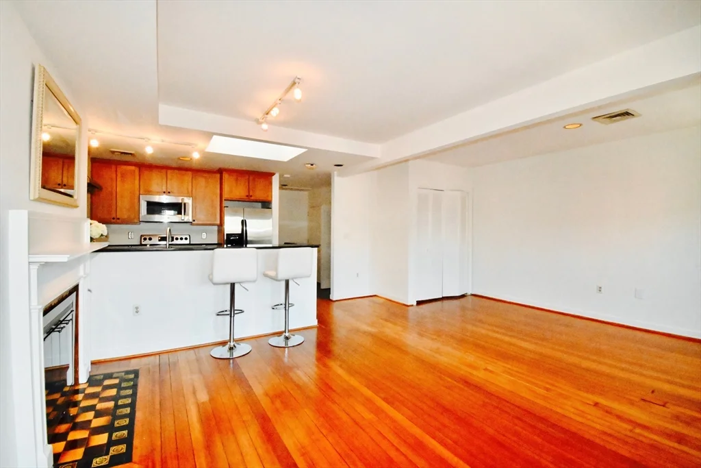 32 Fairfield, Back Bay