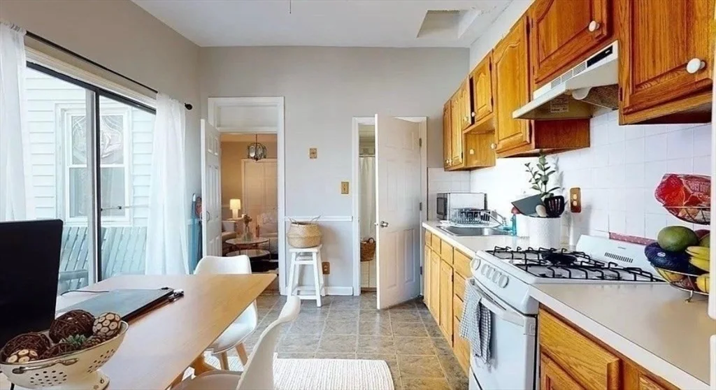 93 Baxter St, South Boston