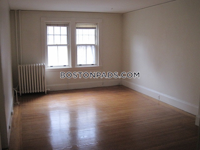 2 bed, 1 bath apartment for rent at 137 Bay State Rd Unit 3, Fenway