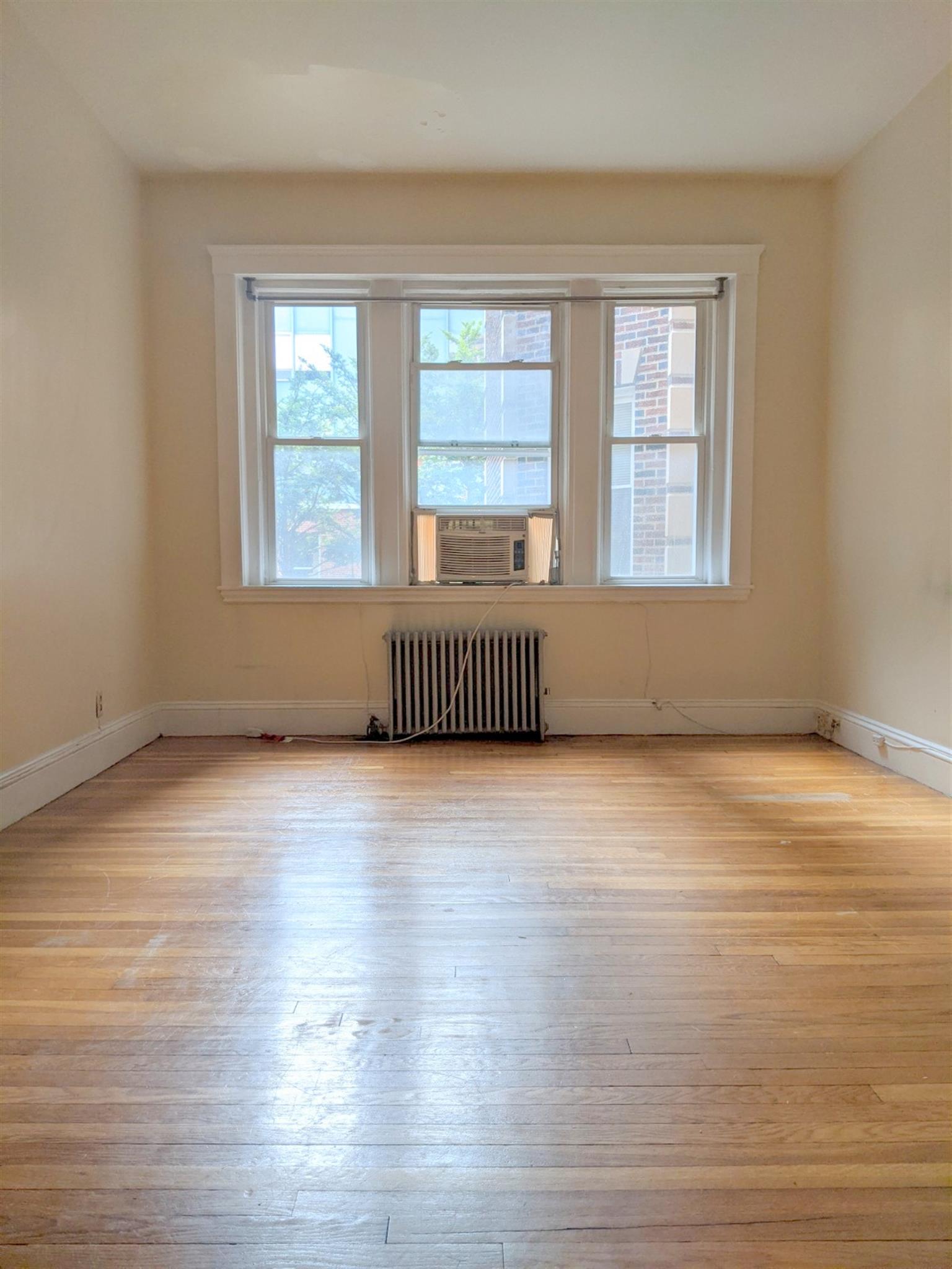 1 bed, 1 bath apartment for rent at 12 Wendell St Unit 3, Baldwin