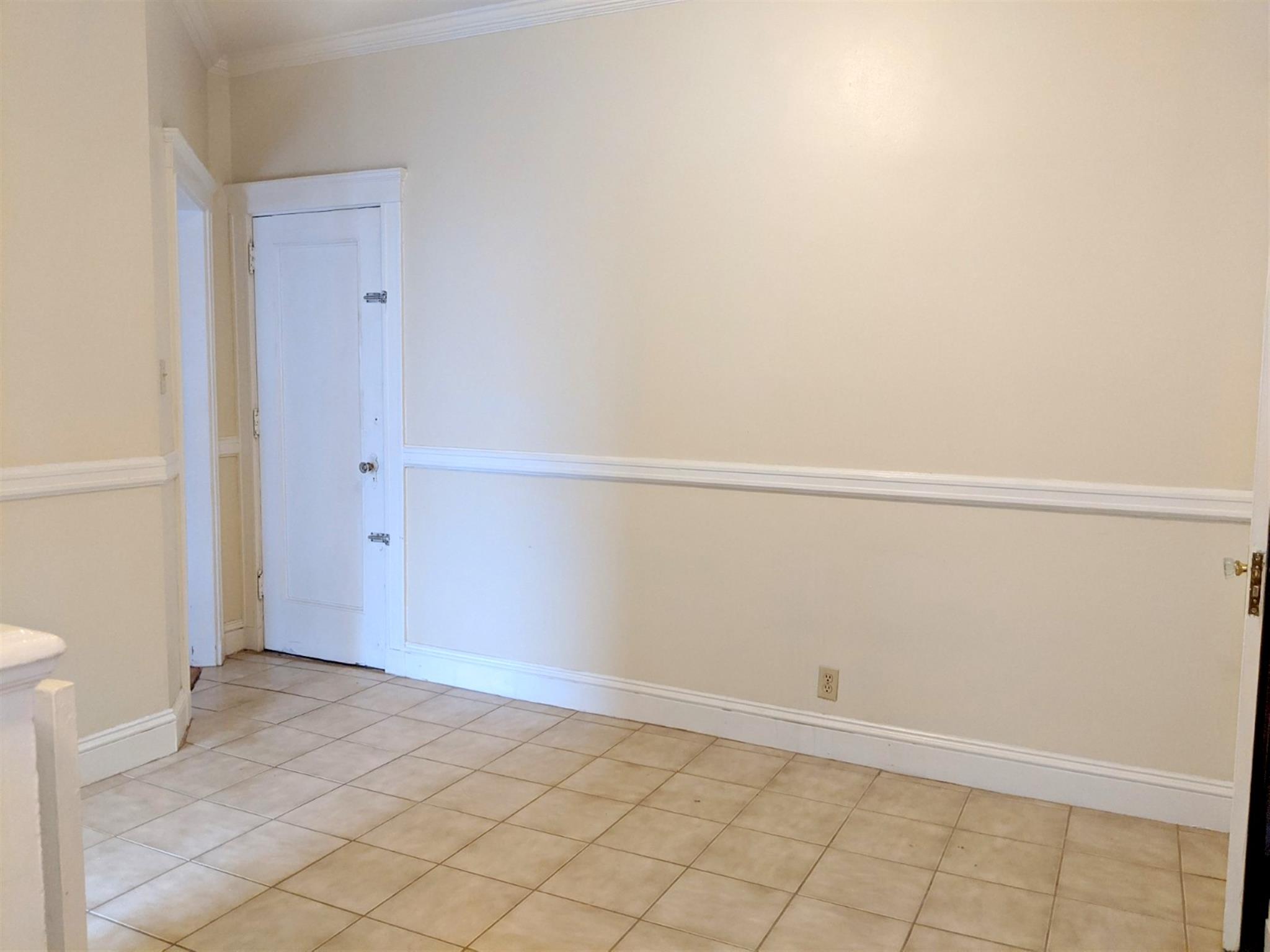 1 bed, 1 bath apartment for rent at 12 Wendell St Unit 3, Baldwin — photo 8 of 16