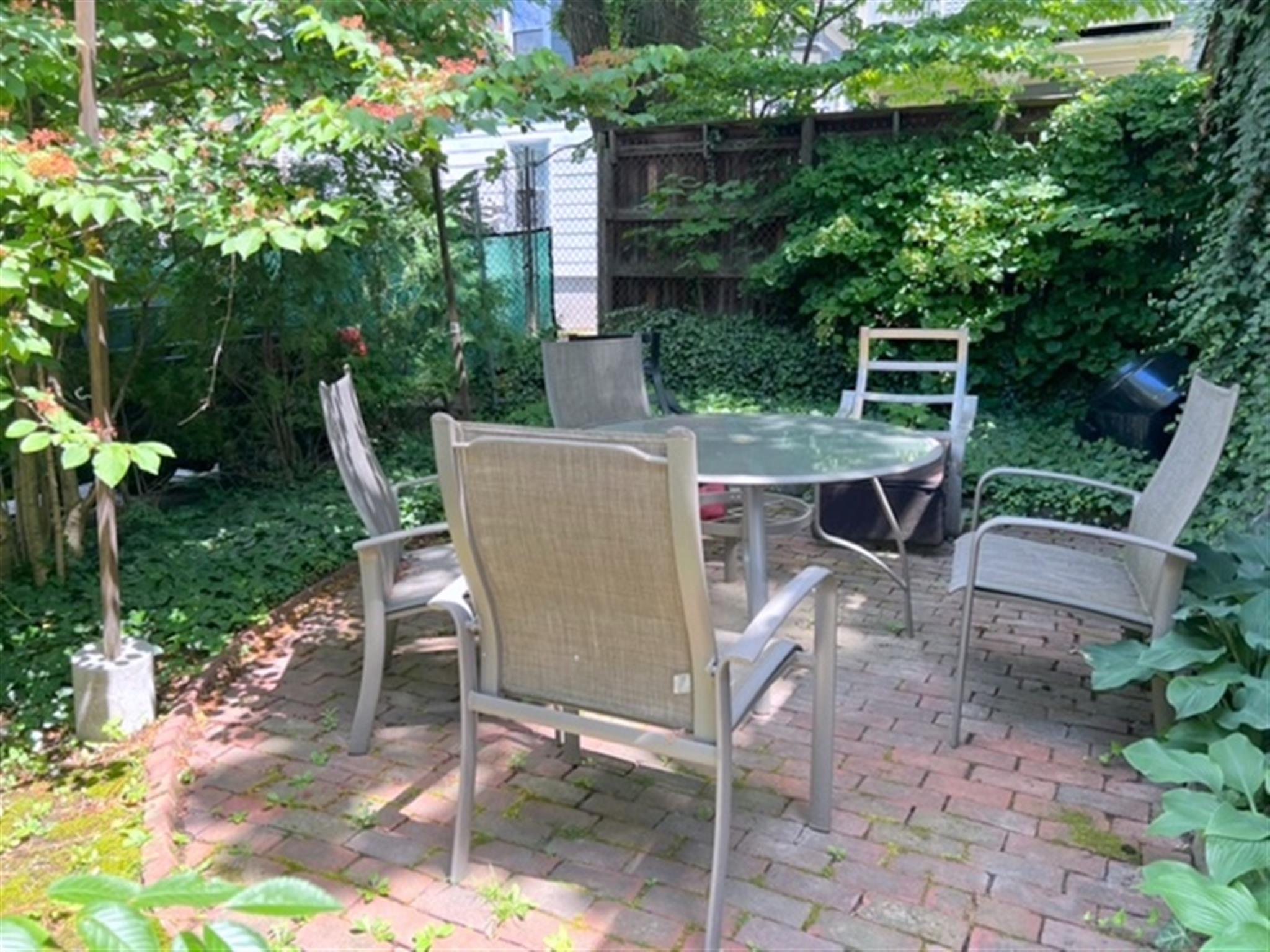 27 Willow Ave, Spring Hill