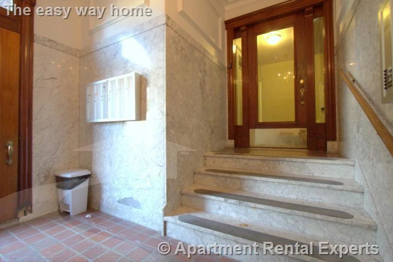 30 Langdon St, Harvard Square