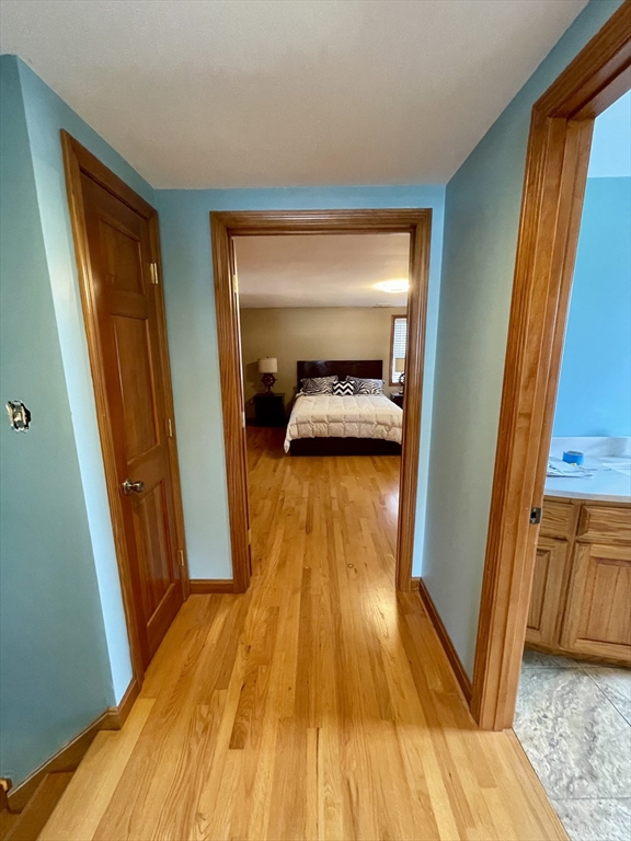 871 King St, Fall River