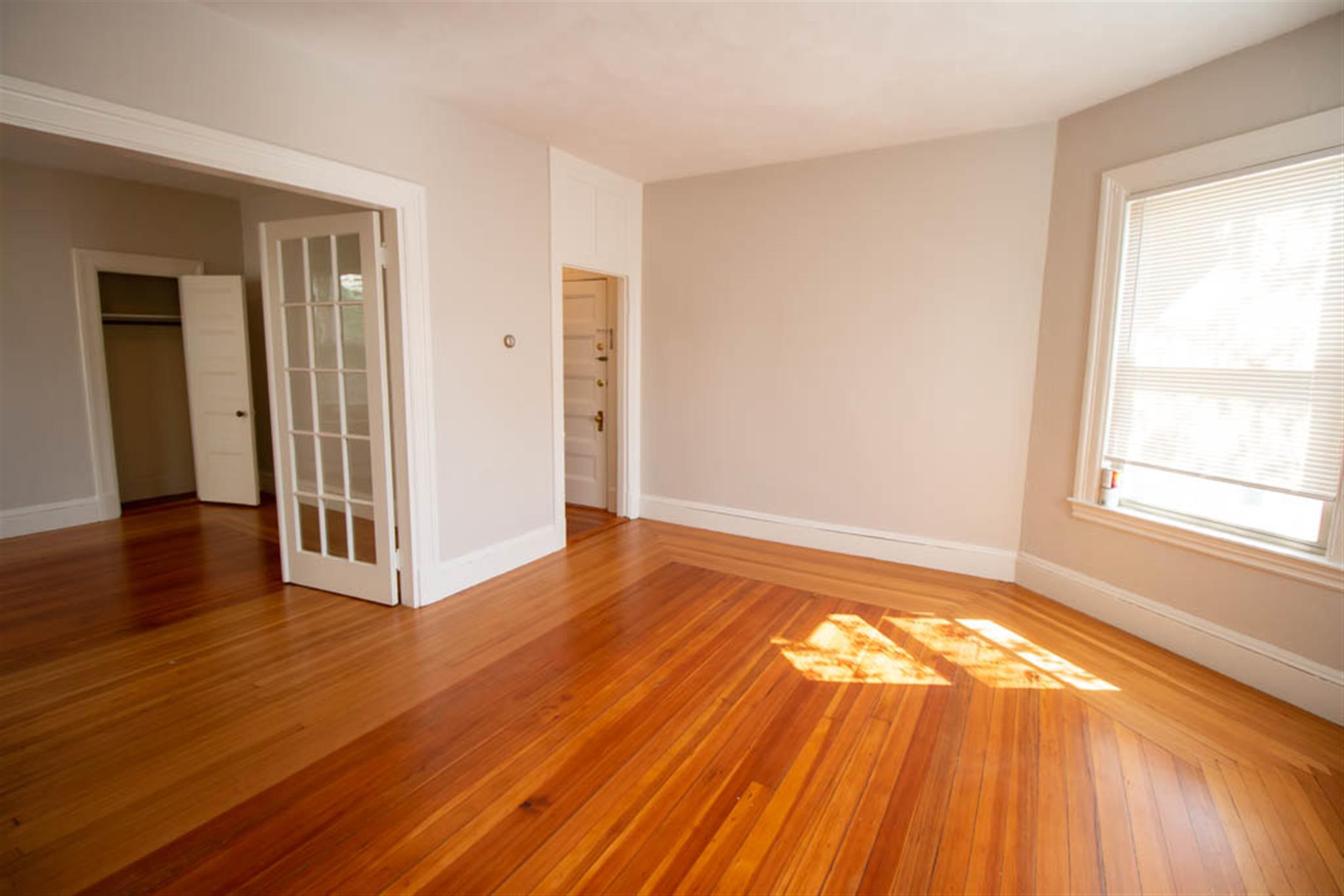 2.5 bed, 1 bath apartment for rent at 94 Boston Ave Unit 2, Medford — photo 5 of 16
