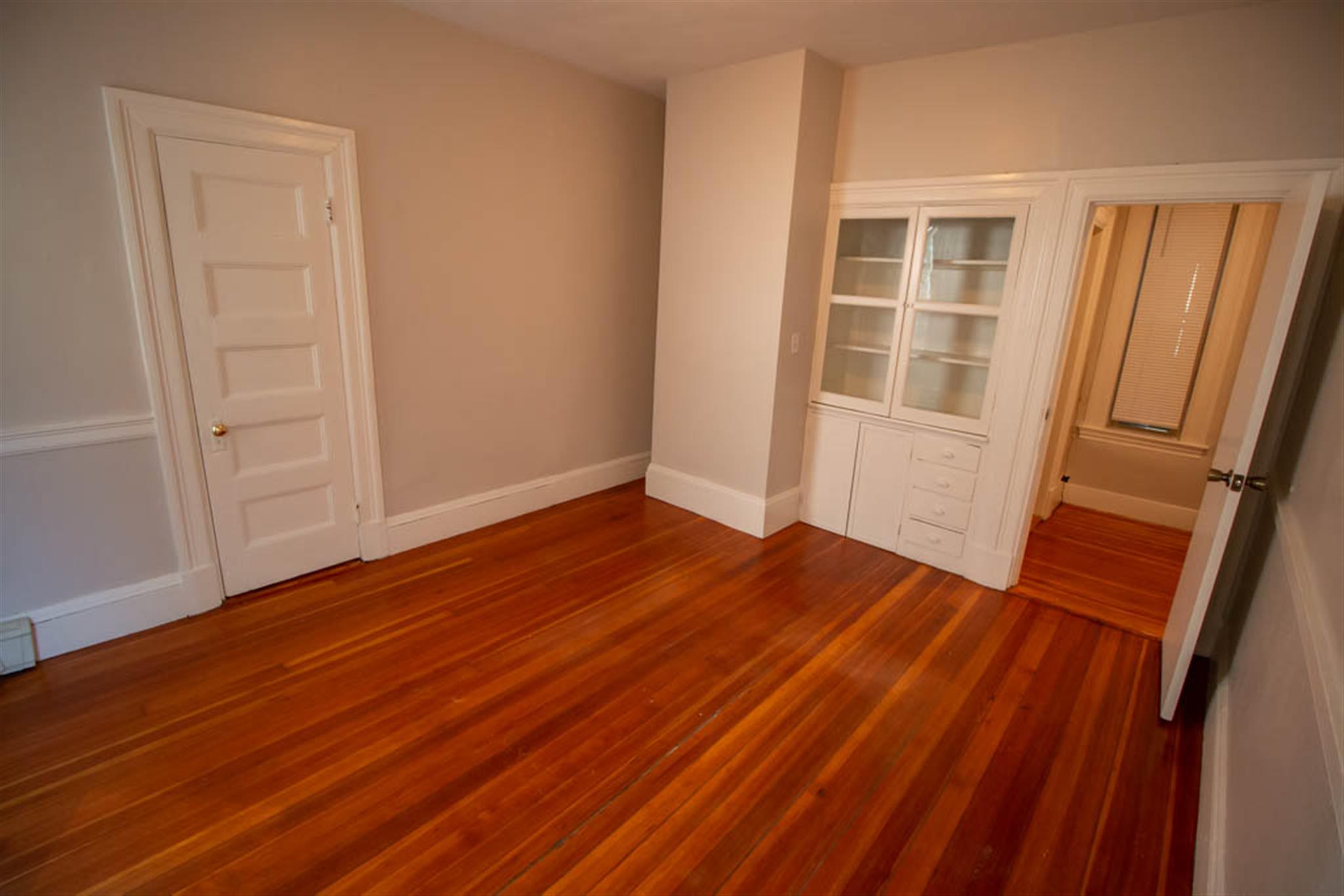 2.5 bed, 1 bath apartment for rent at 94 Boston Ave Unit 2, Medford — photo 11 of 16