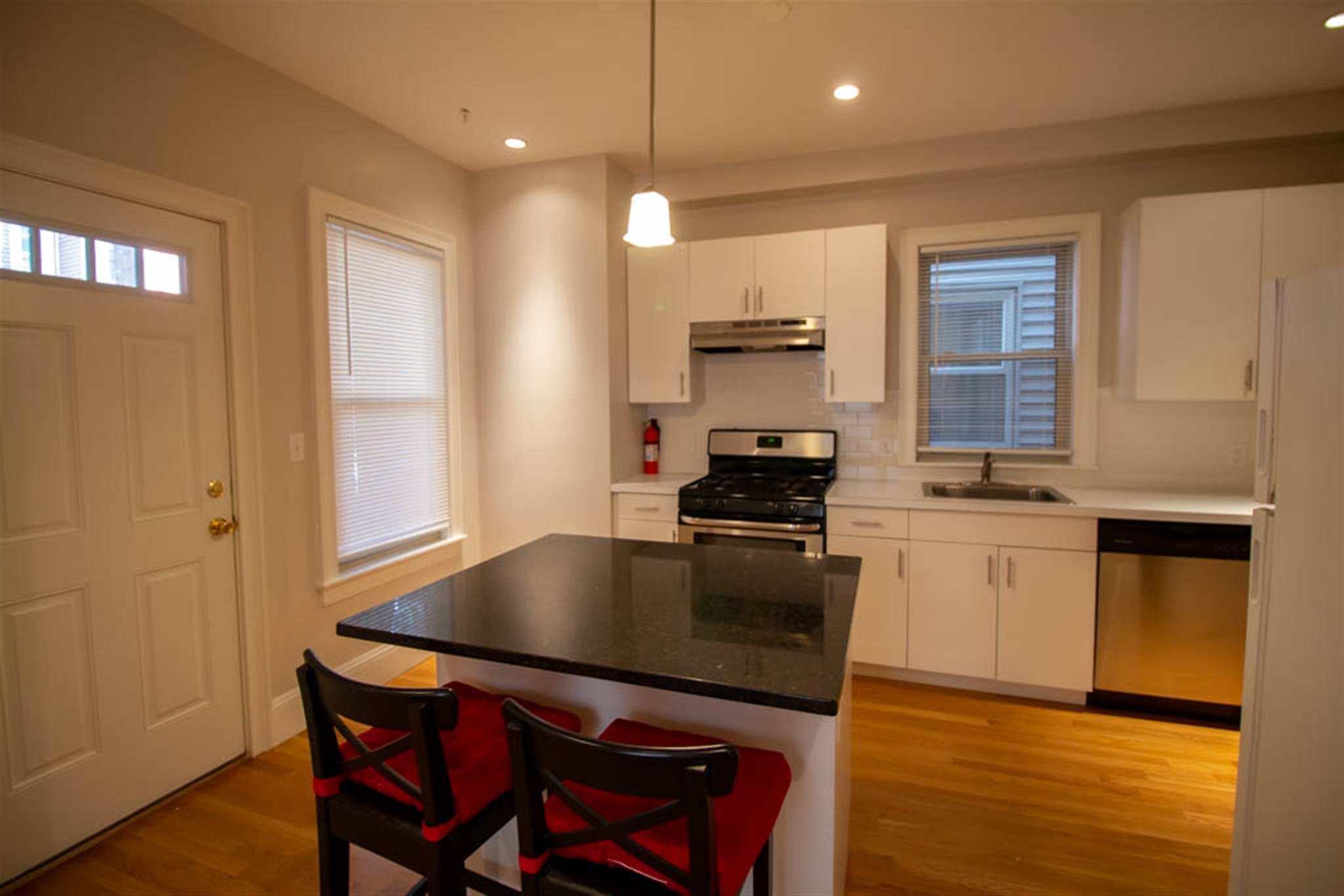 2.5 bed, 1 bath apartment for rent at 94 Boston Ave Unit 2, Medford