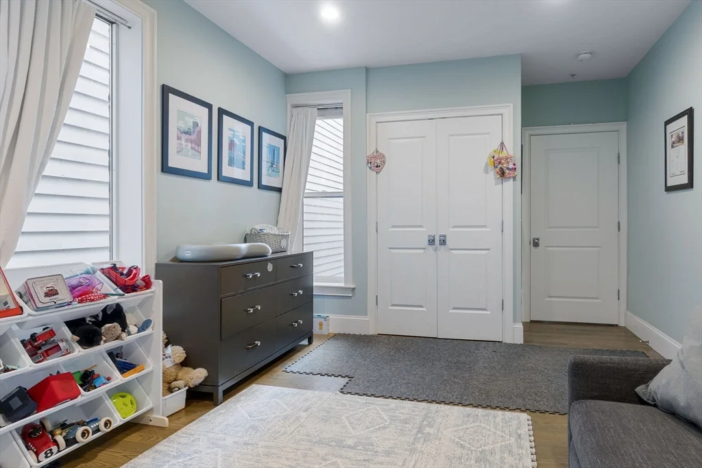 111 B St, South Boston