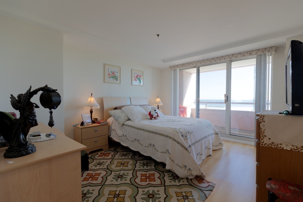 350 Revere Beach Blvd, Revere