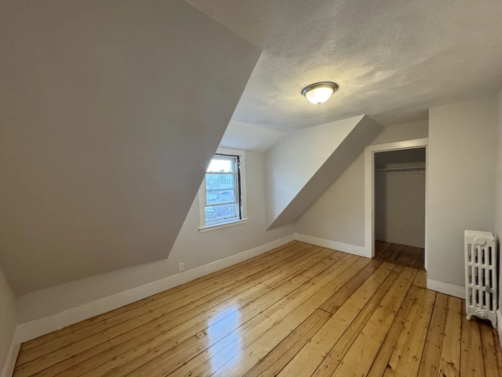 24 Foster St, Brighton