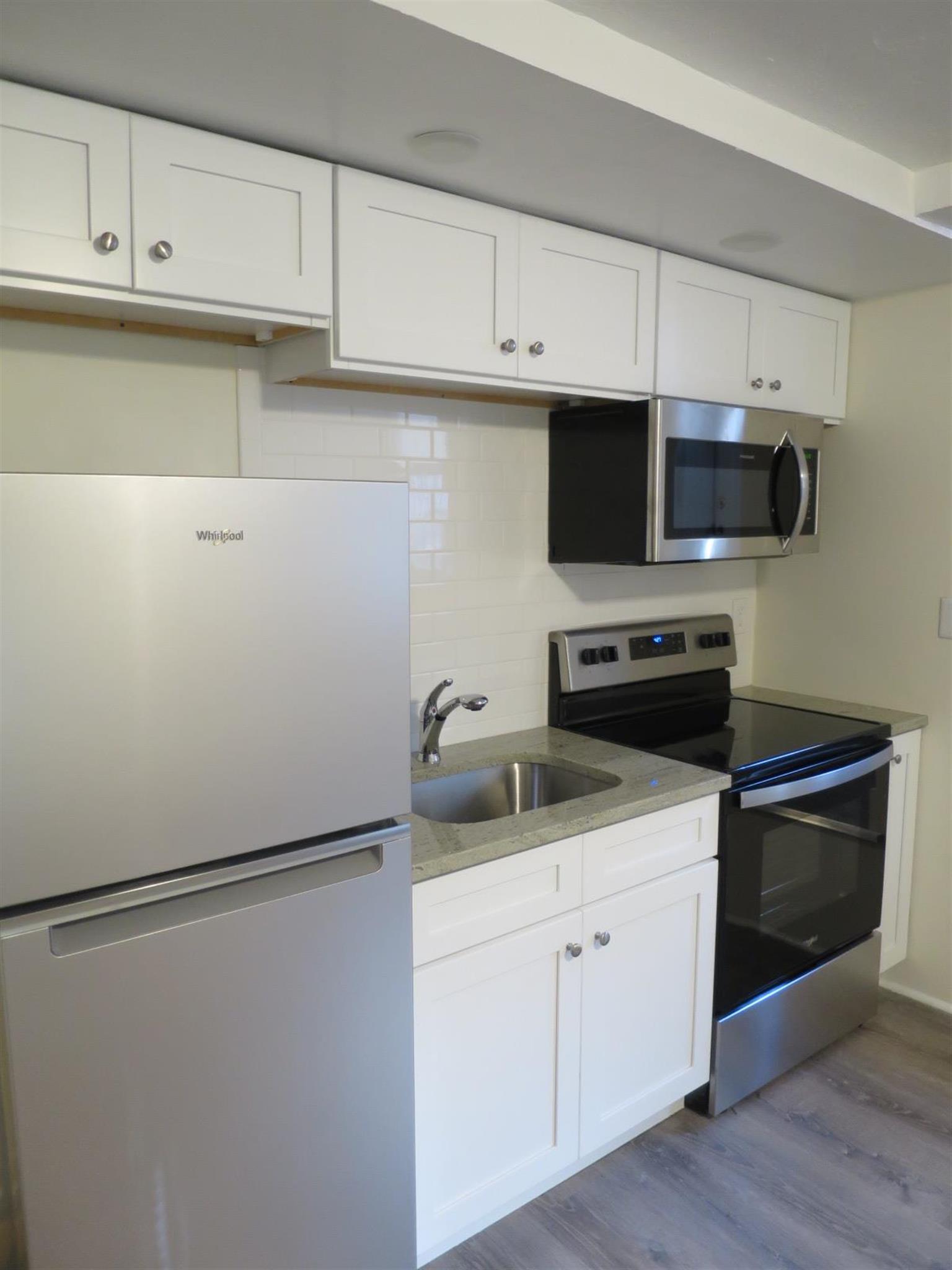Studio bed, 1 bath apartment for rent at 64 Vinal Ave Unit 8, Union Square — photo 2 of 10