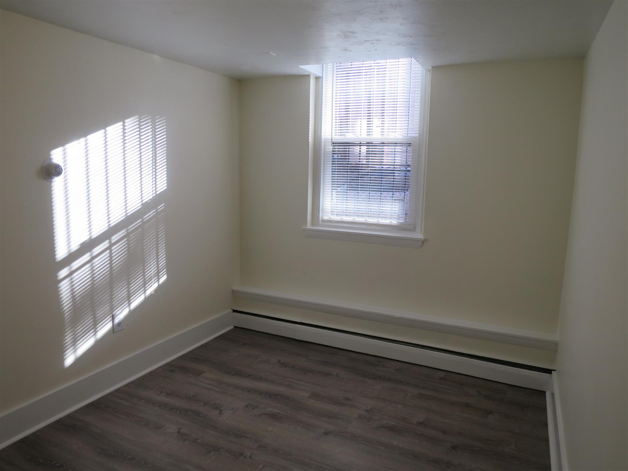 Studio bed, 1 bath apartment for rent at 64 Vinal Ave Unit 8, Union Square — photo 6 of 10