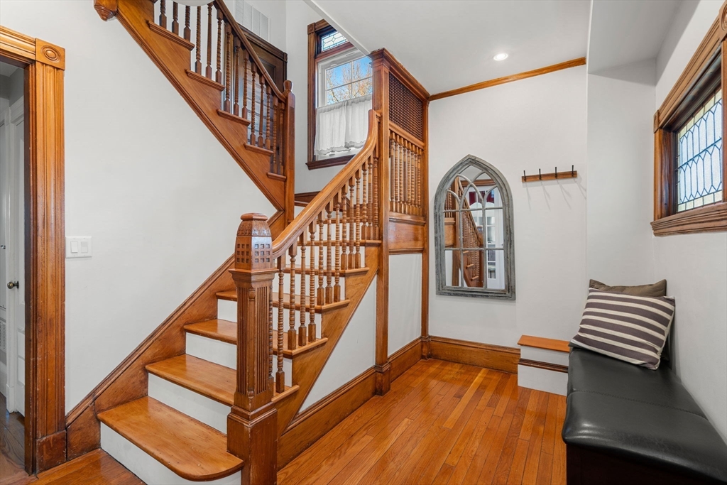 18 Wyman St, East Arlington