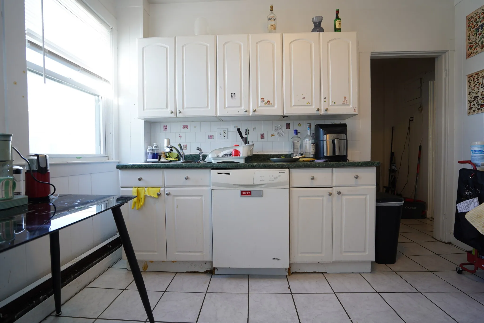 6 Ashford Ct, Allston