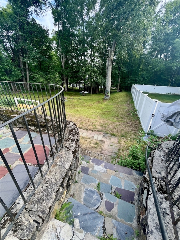 13 Columbine Rd, Worcester