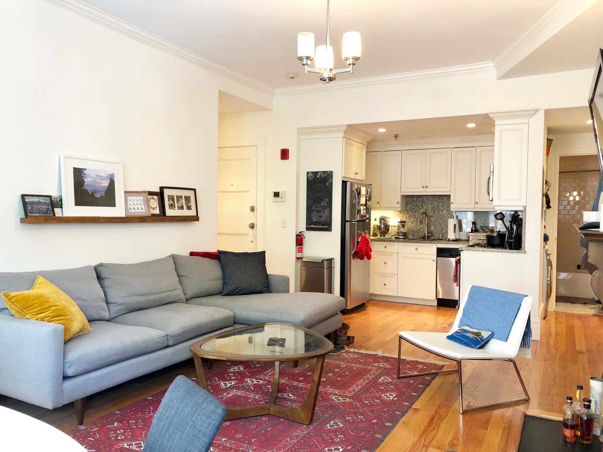 247 Newbury St, Back Bay