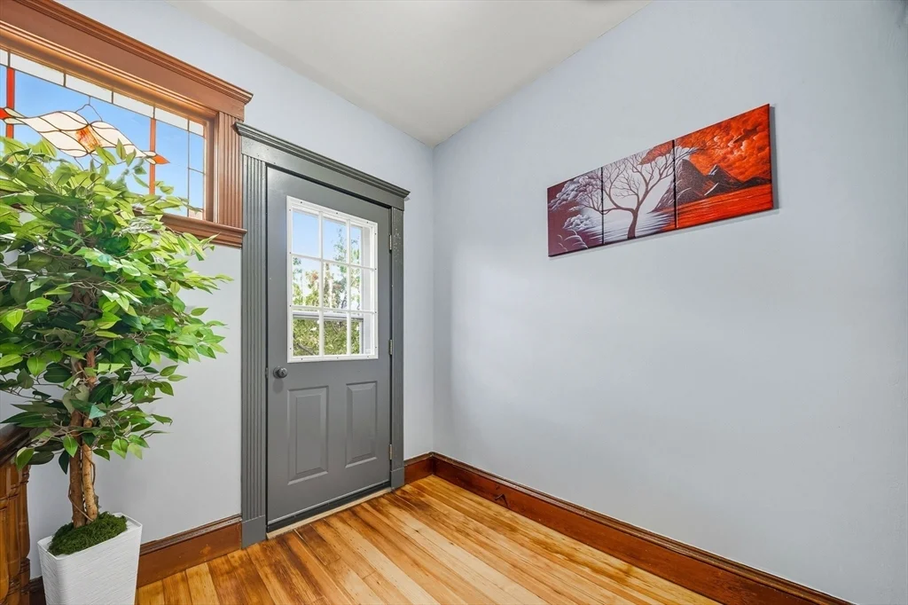 24 Hinckley, Dorchester