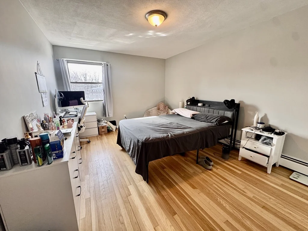 97 Spring St, West Roxbury