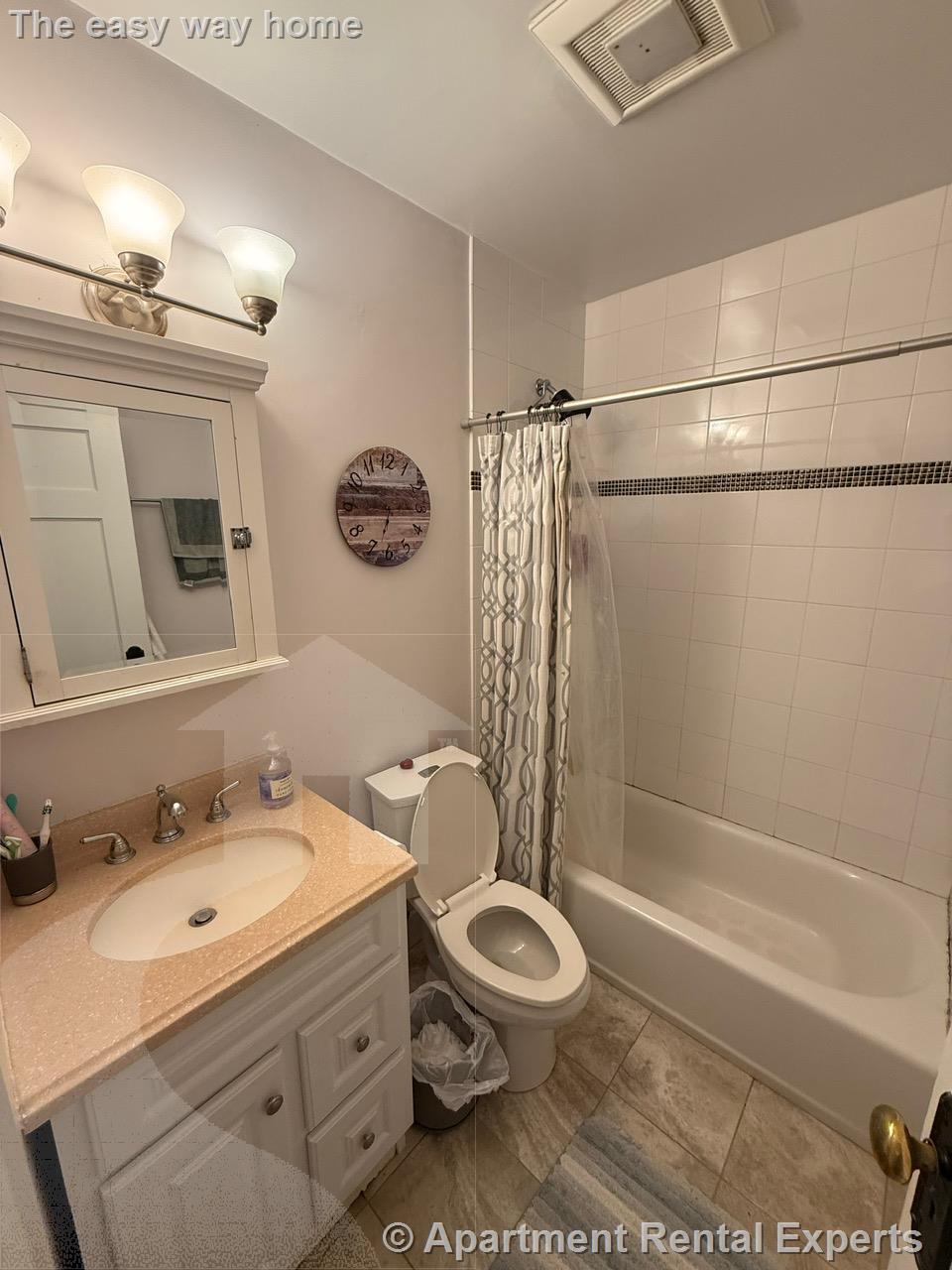 17 Milton St, Davis Square