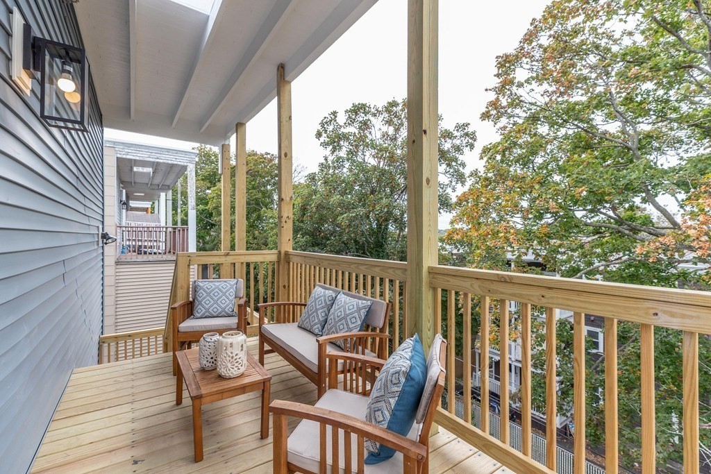 112 King, Dorchester