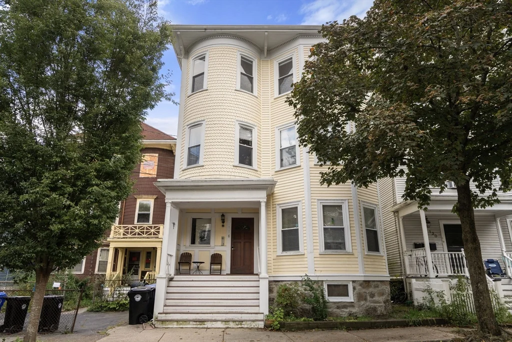 118 Franklin St, Brookline