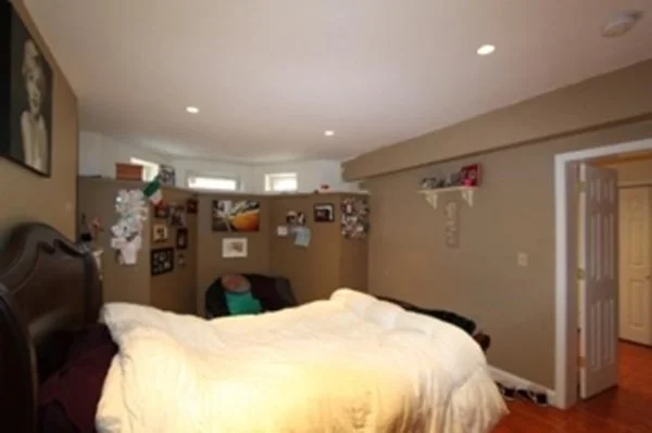 529 Newbury St, Fenway