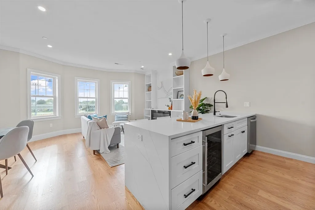 31 Boardman St, East Boston