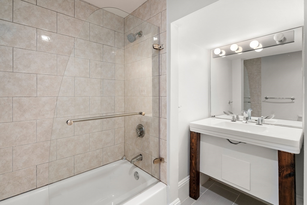 486 Beacon St, Back Bay