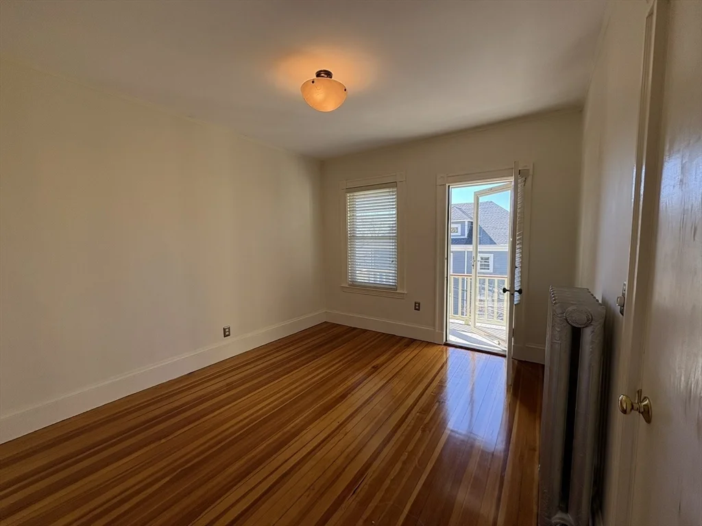 62 Ibbetson St, Davis Square