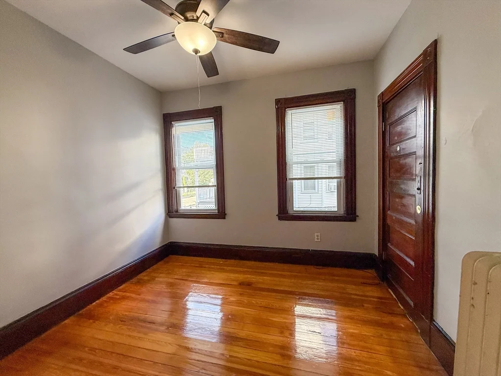 7 Lambert St, Medford