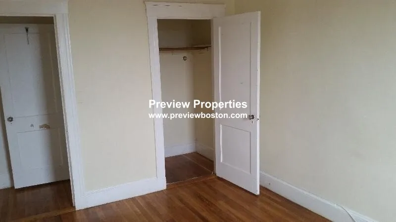 1615 Commonwealth Ave, Brighton