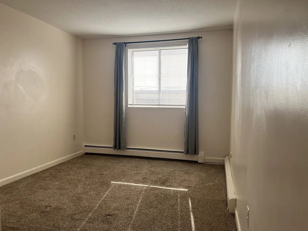 800 Governor's Dr, Winthrop