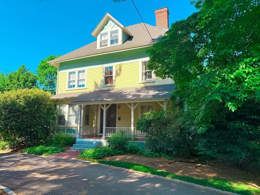 209 Bacon St, Natick
