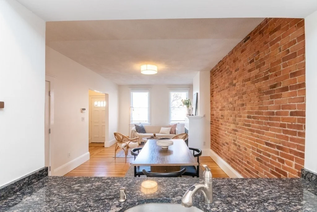 298A Bunker Hill St, Charlestown