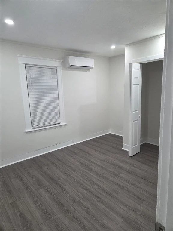 11 Rice Ave, Shrewsbury