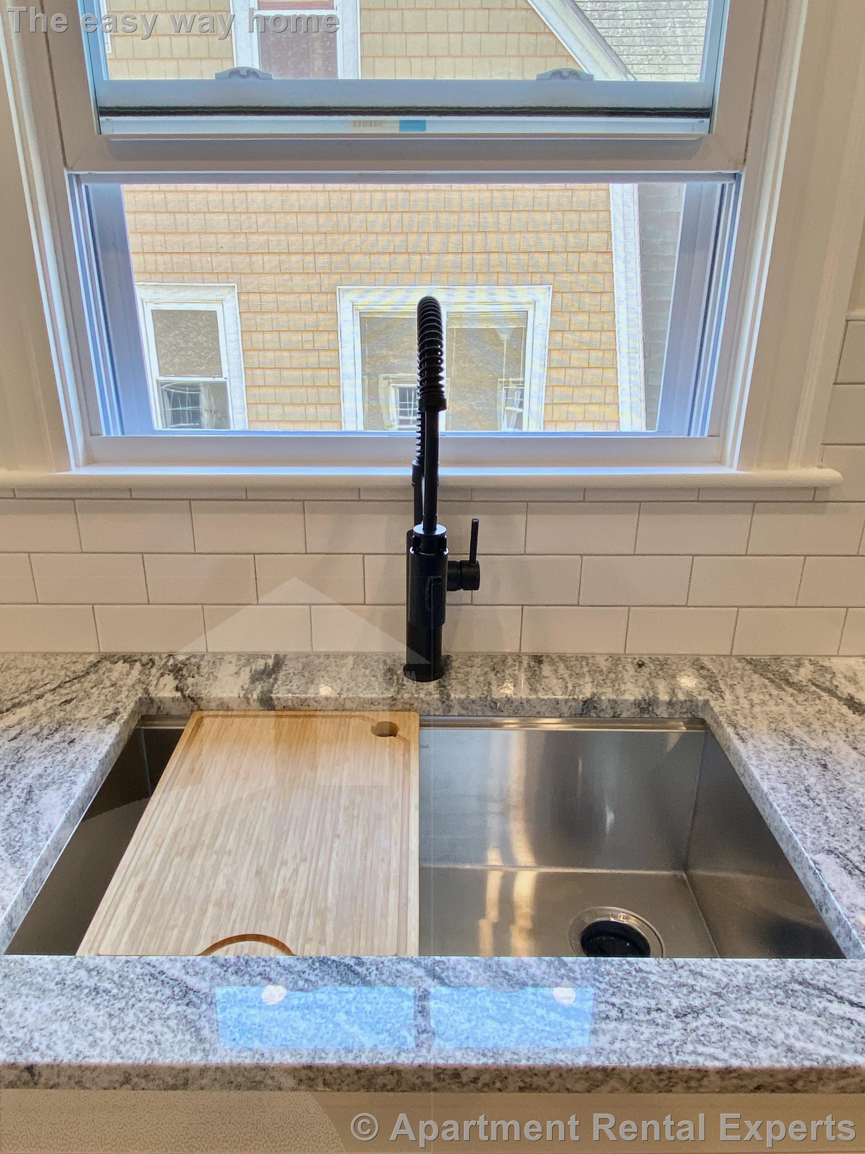 126 Winsor Ave, Watertown Center