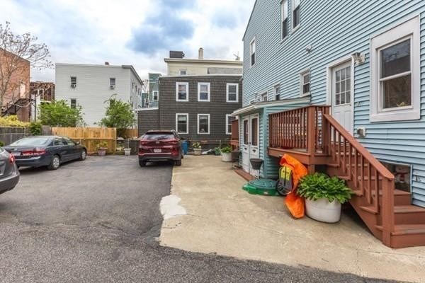 309 Columbia, Wellington-Harrington