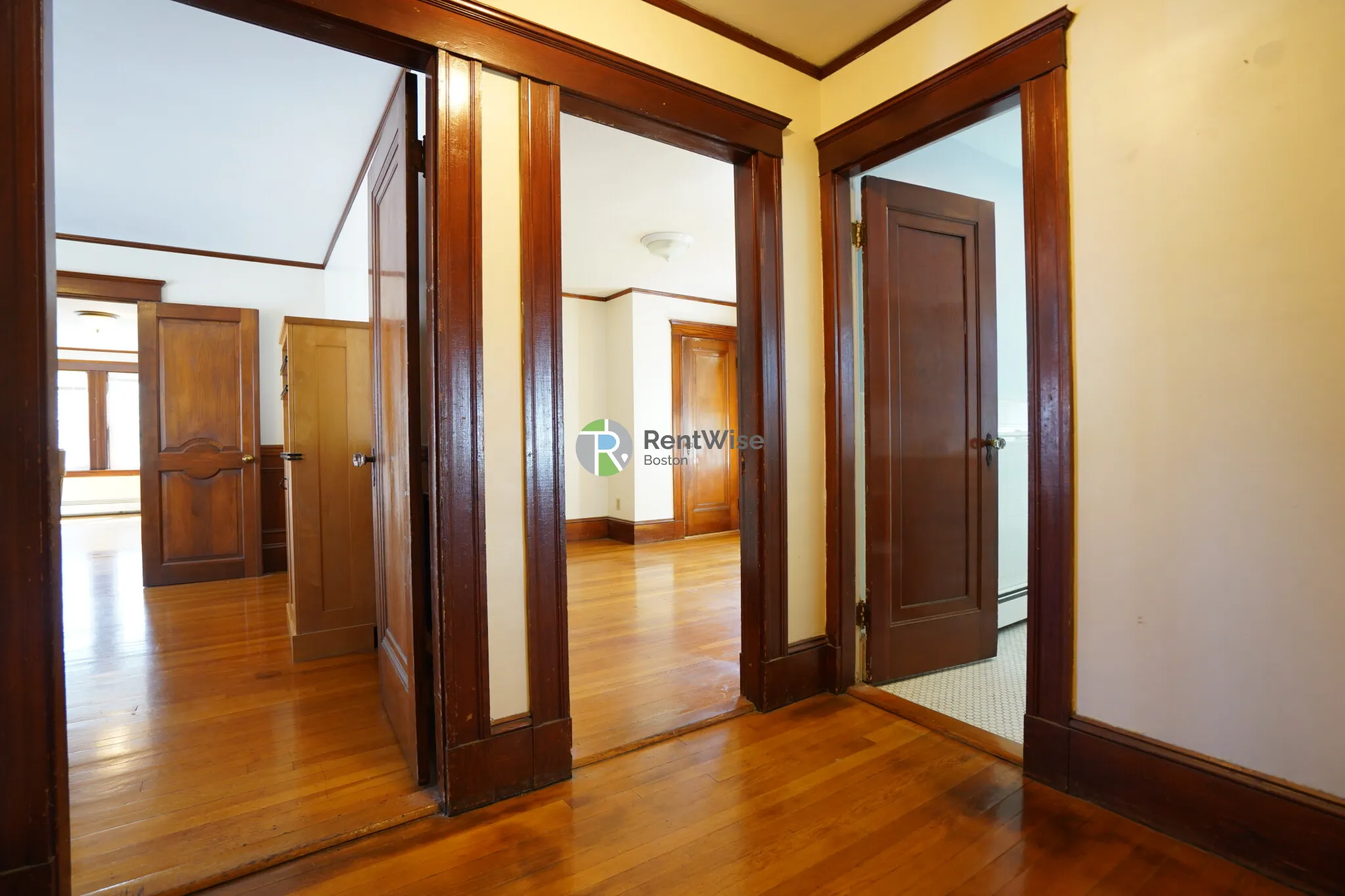 467 Washington St, Brighton