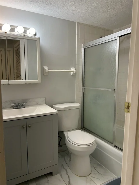 318 Granite St, Quincy