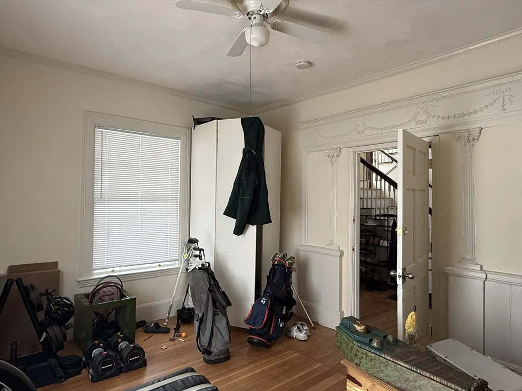 12 Braemore Rd, Brighton