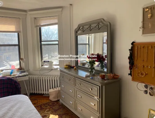 64 Charlesgate East, Fenway