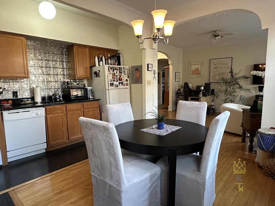 1100 Beacon St, Brookline