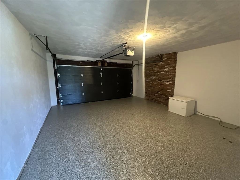 446 Dudley Rd, Newton Center