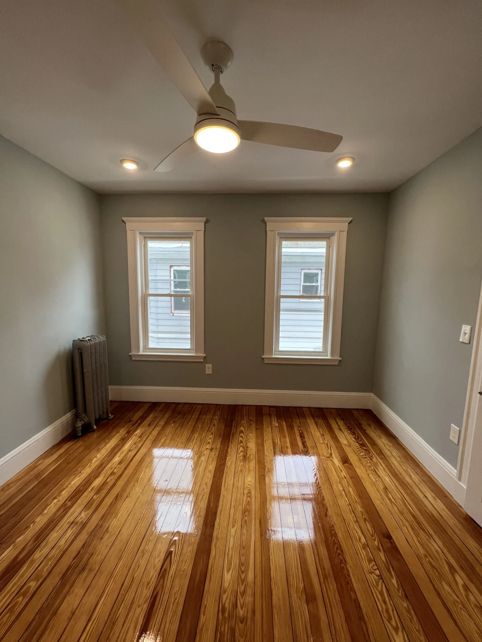11 Burnham St, Tufts